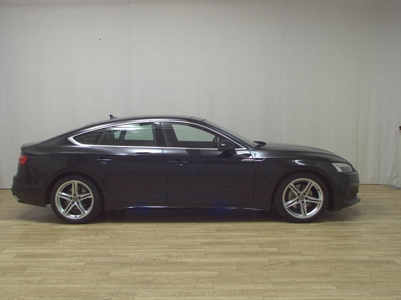 Schwarz Gebraucht 2020 Audi A5 Sportback Sport Kleinwagen | 20.980 € (Guter Preis) - Bild 1/4