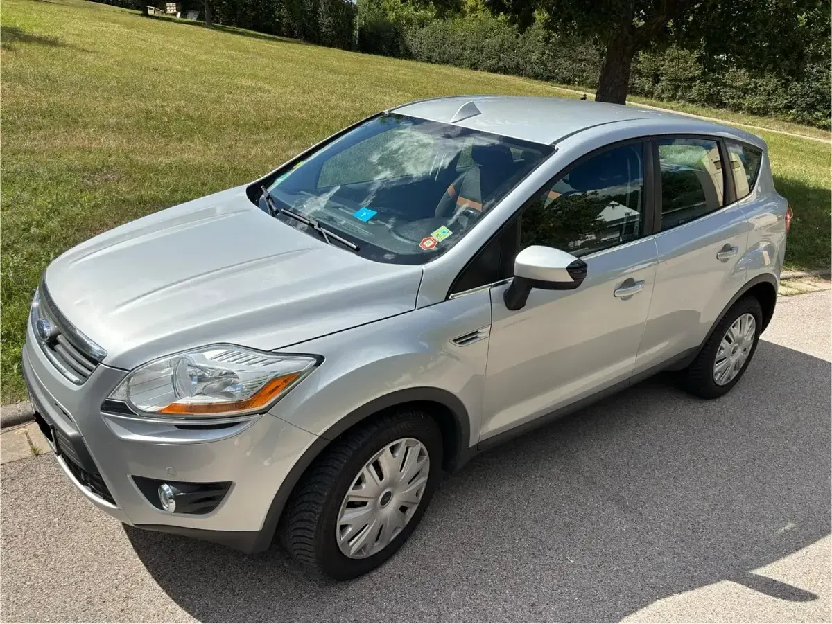 Gebraucht Ford Kuga 136 PS (100 kW) 2009 Grau SUV
