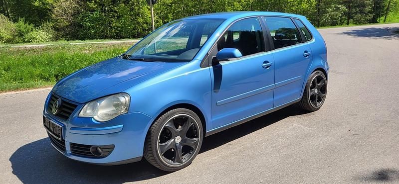Blau Gebraucht 2006 VW Polo Limousine | 5.200 € (Etwas zu teuer) - Bild 1/1