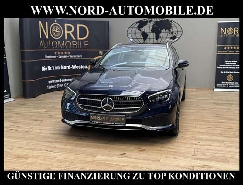 Blau Gebraucht 2022 Mercedes E300 Avantgarde Limousine | 32.980 € (Guter Preis) - Bild 1/3