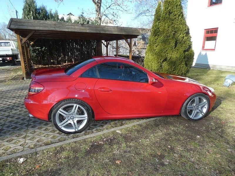 Gebraucht Mercedes SLK200 184 PS (135 kW) 2011 Rot Cabrio