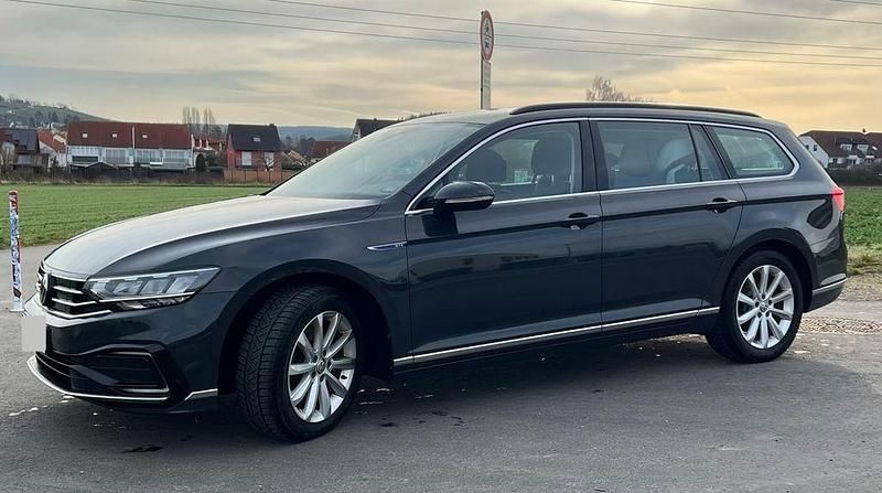 Gebraucht VW Passat GTE 218 PS (160 kW) 2021 Grau Kombi