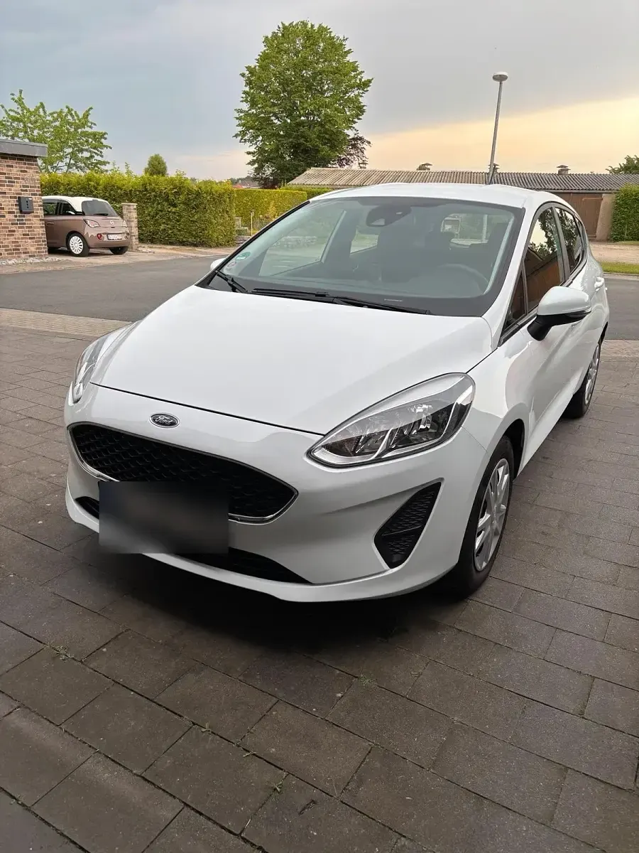 Gebraucht Ford Fiesta 70 PS (51 kW) 2019 Weiß Kleinwagen