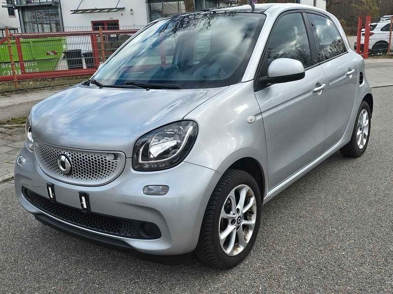 Gebraucht Smart ForFour 71 PS (52 kW) 2018 Silber Kleinwagen