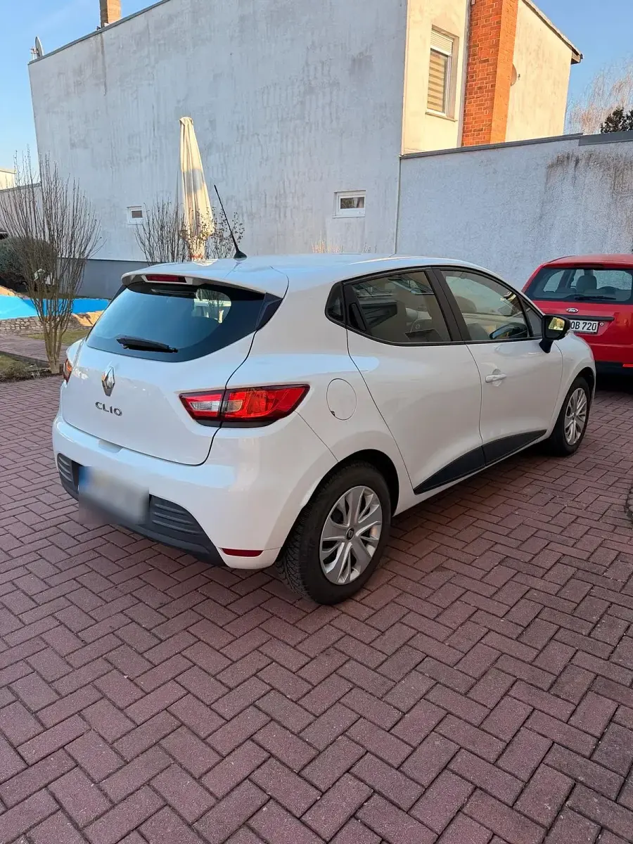 Gebraucht Renault Clio IV 75 PS (55 kW) 2016 Weiß Limousine