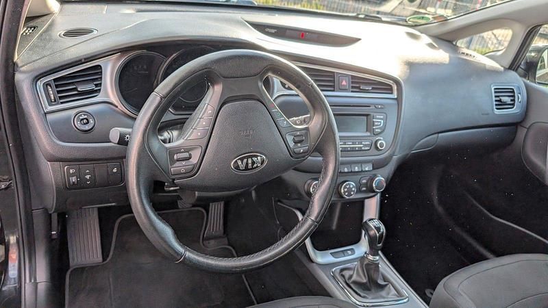 Gebraucht Kia Ceed Edition 7 101 PS (74 kW) 2016 Schwarz Kleinwagen