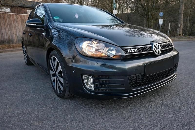 Gebraucht VW Golf VI GTD 170 PS (125 kW) 2012 Grau Kleinwagen