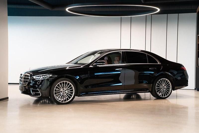 Schwarz Gebraucht 2023 Mercedes S400 Limousine | 141.336 € - Bild 1/4