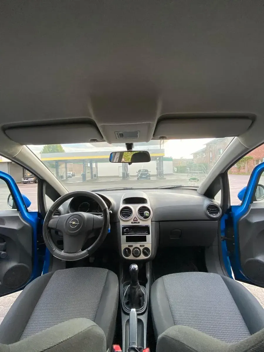 Używany Opel Corsa 60 KM (44 kW) 2009 Niebieski Hatchback