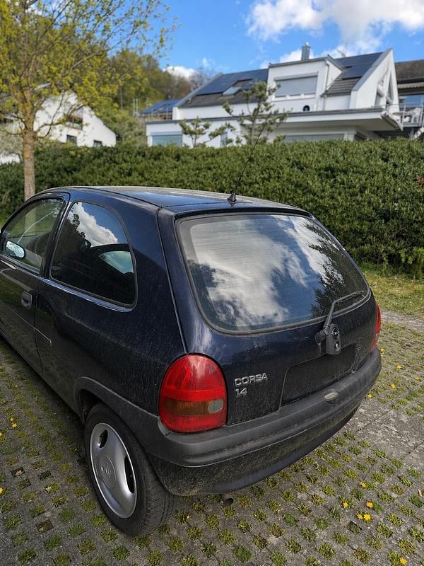 Gebraucht Opel Corsa 90 PS (66 kW) 1998 Kleinwagen