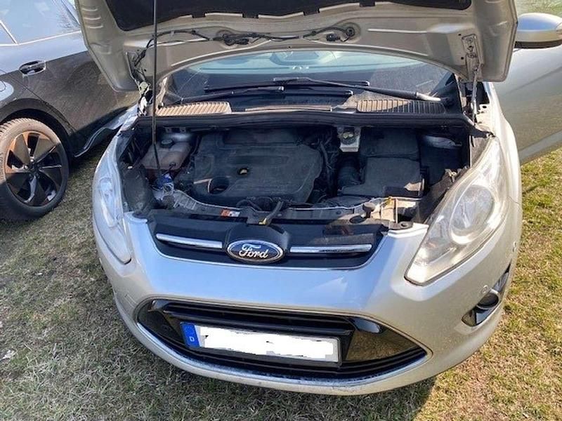 Gebraucht Ford Grand C-Max Titanium 116 PS (85 kW) 2012 Silber Van / Kleinbus