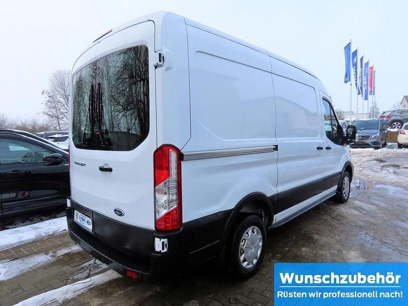 Gebraucht Ford Transit Trend 131 PS (96 kW) 2023 Frostweiß Limousine