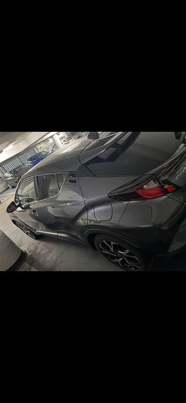 Silber Gebraucht 2021 Toyota C-HR Team SUV | 23.500 € (Fairer Preis) - Bild 1/3