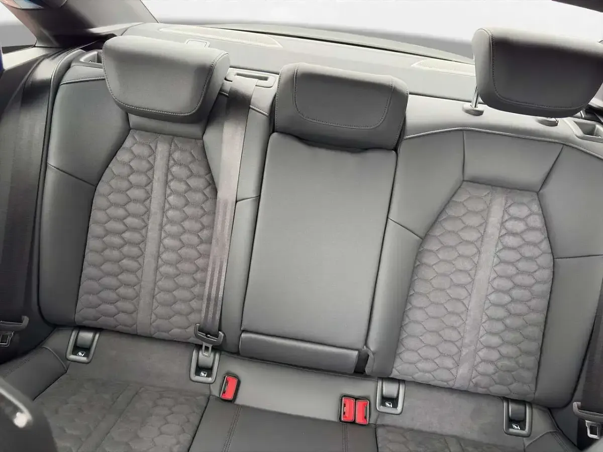 Gebraucht Audi RS3 Exclusive 400 PS (294 kW) 2026 Blau Limousine