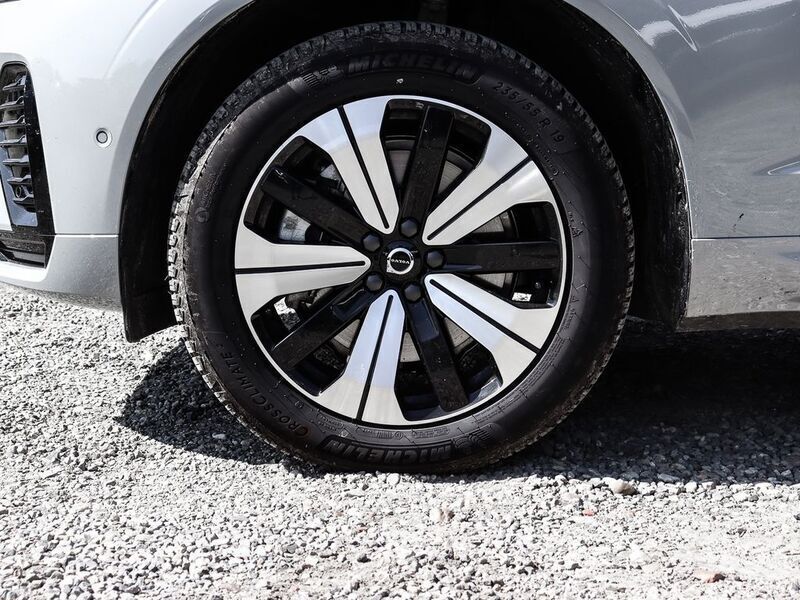 Gebraucht Volvo XC60 Plus 455 PS (334 kW) 2024 Vapour grey SUV