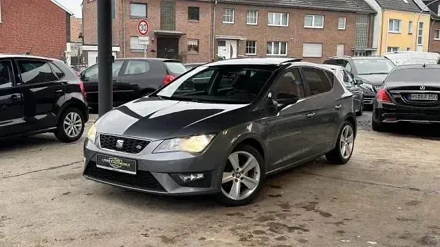 Usata Seat Leon FR 150 CV (110 kW) 2015 Grigio Berlina