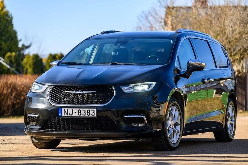 Gebraucht Chrysler Pacifica 291 PS (214 kW) 2021 Schwarz Van