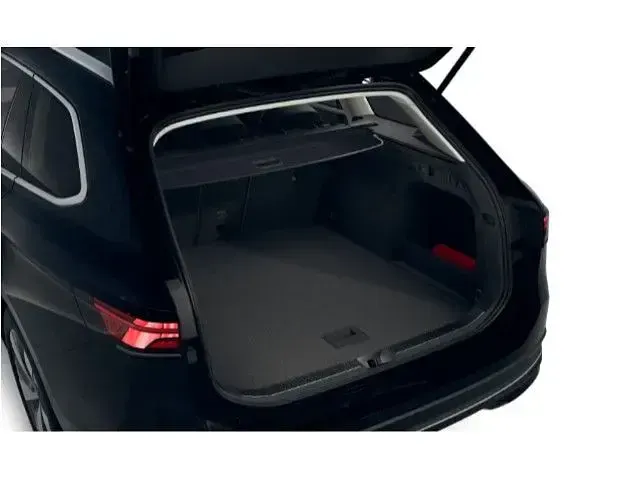 Gebraucht VW Passat Business 150 PS (110 kW) 2025 Grenadillschwarz metallic Kombi