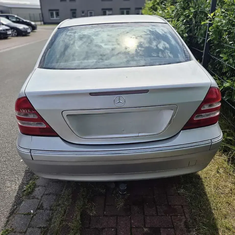 Gebraucht Mercedes C200 Elegance 163 PS (119 kW) 2002 Limousine
