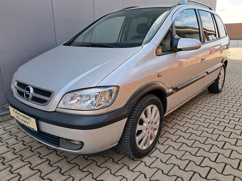 Gebraucht Opel Zafira 125 PS (91 kW) 2003 Silber Van / Kleinbus