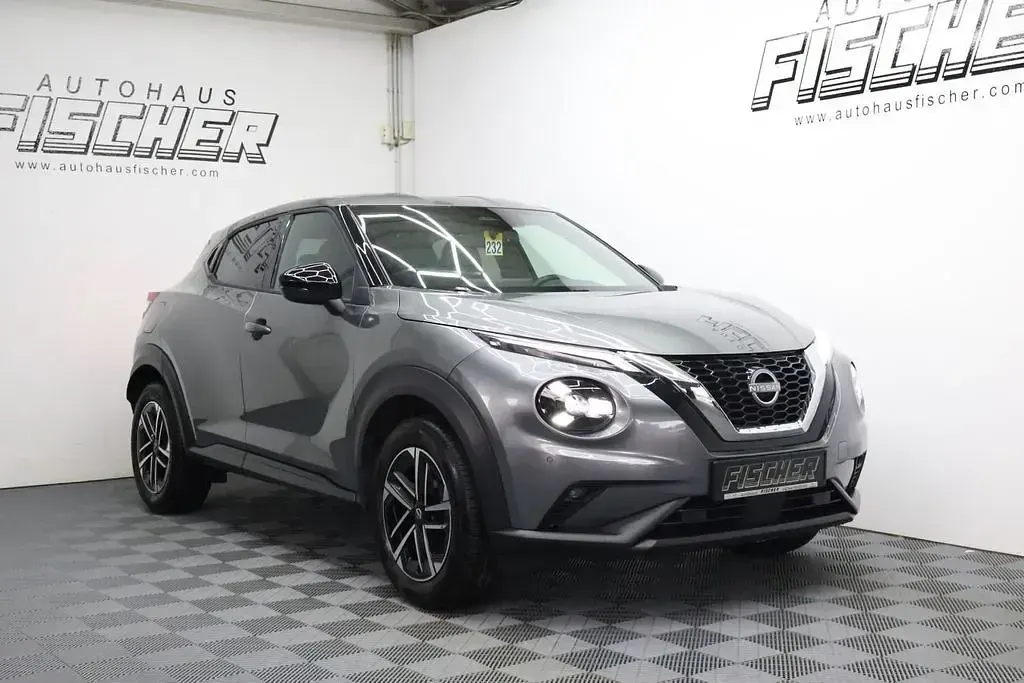 Gebraucht Nissan Juke Acenta 114 PS (83 kW) 2025 Grau SUV