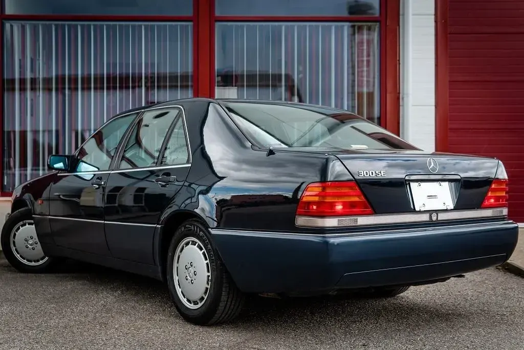 Gebraucht Mercedes S320 231 PS (169 kW) 1991 Blau Limousine