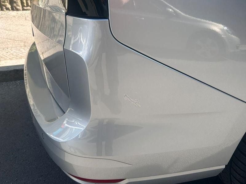 Gebraucht VW Caddy Maxi Dark Label 122 PS (89 kW) 2022 Silber Van / Kleinbus