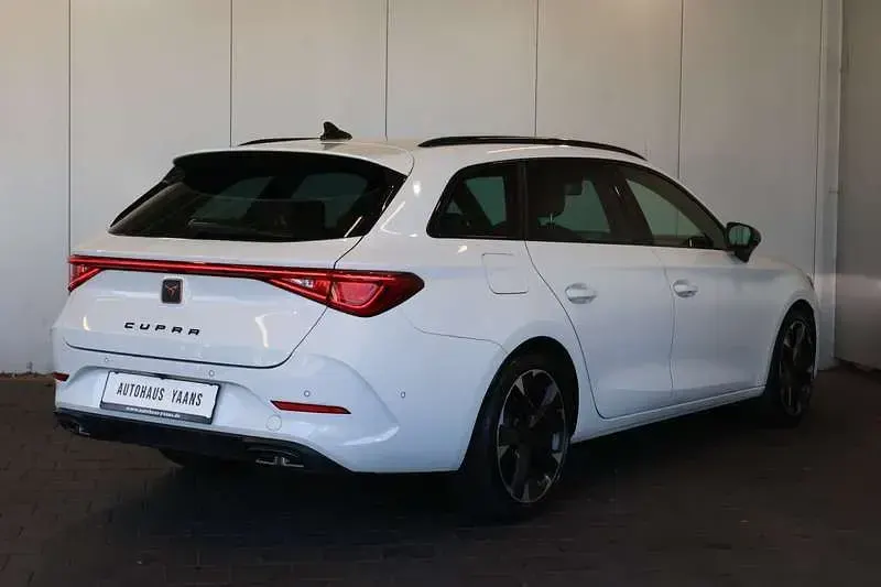 Używany Cupra Leon 150 KM (110 kW) 2024 Biały Kombi