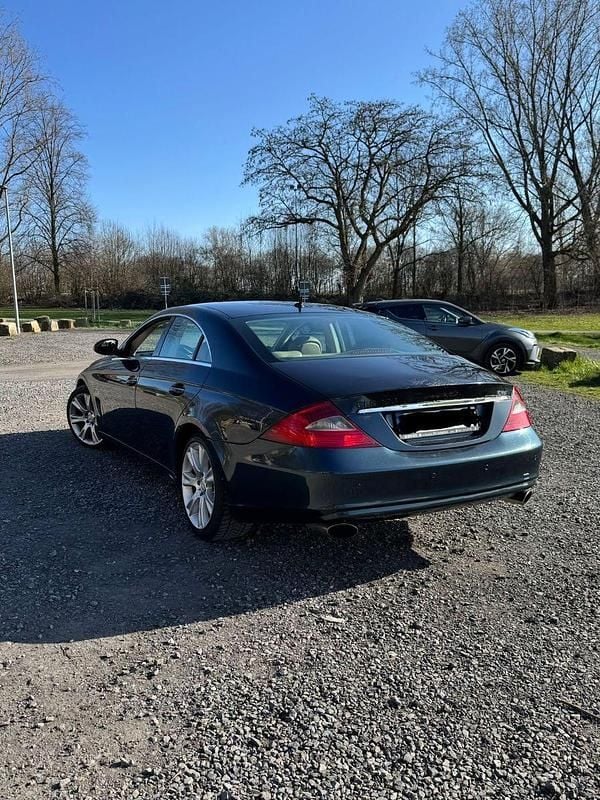 Gebraucht Mercedes CLS320 224 PS (164 kW) 2007 Schwarz Coupé