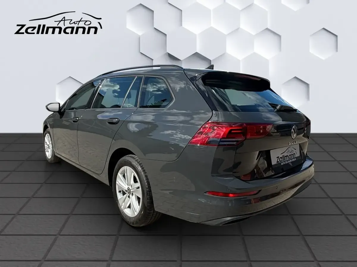 Gebraucht VW Golf VIII Life 116 PS (85 kW) 2022 Grau Kombi