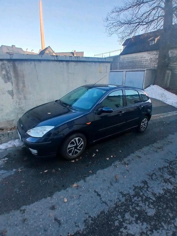 Gebraucht Ford Focus 100 PS (73 kW) 2004 Blau Kombi