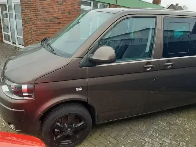 Usata VW Multivan Comfortline 180 CV (132 kW) 2010 Andere Monovolume