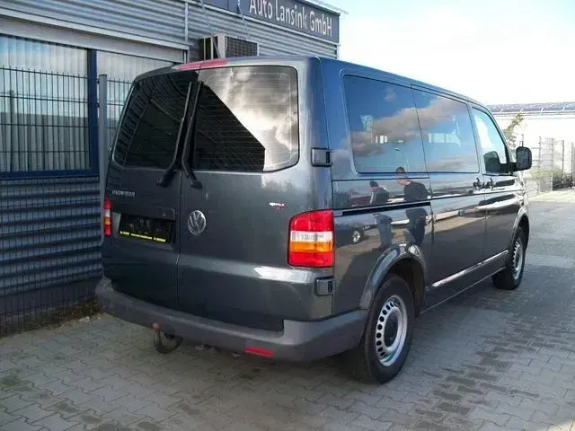 Gebraucht VW T5 Comfortline 131 PS (96 kW) 2009 Grau metallic Van