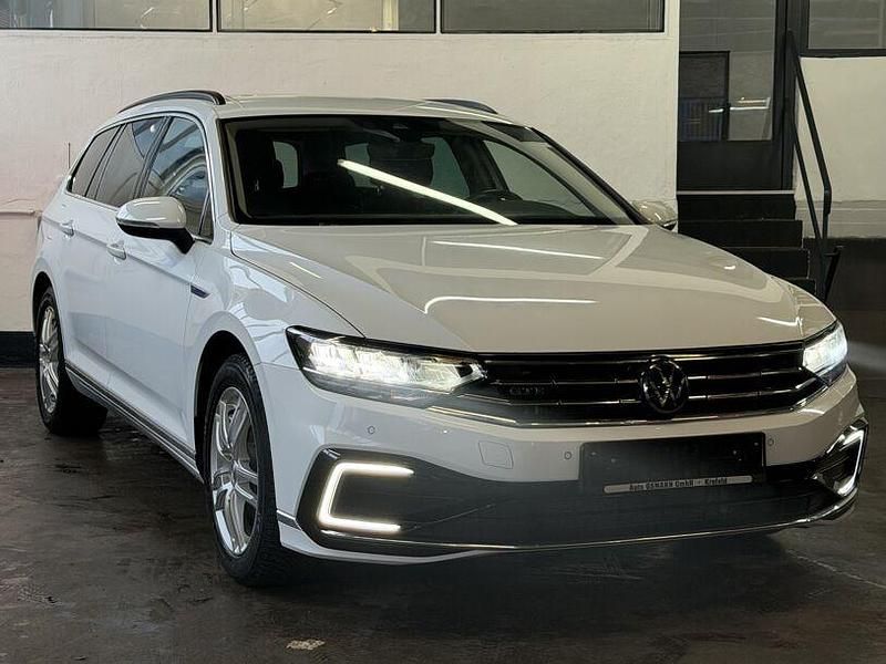 Gebraucht VW Passat GTE 156 PS (114 kW) 2022 Weiß Kombi