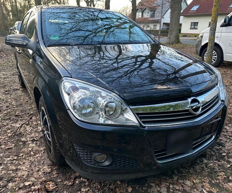 Gebraucht Opel Astra 90 PS (66 kW) 2009 Schwarz Limousine