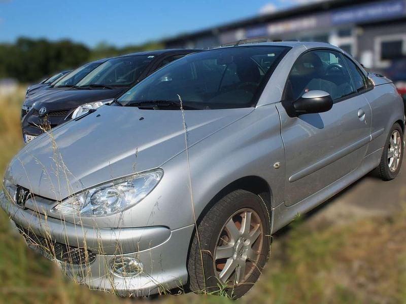 Gebraucht Peugeot 206 109 PS (80 kW) 2006 Grau Cabrio
