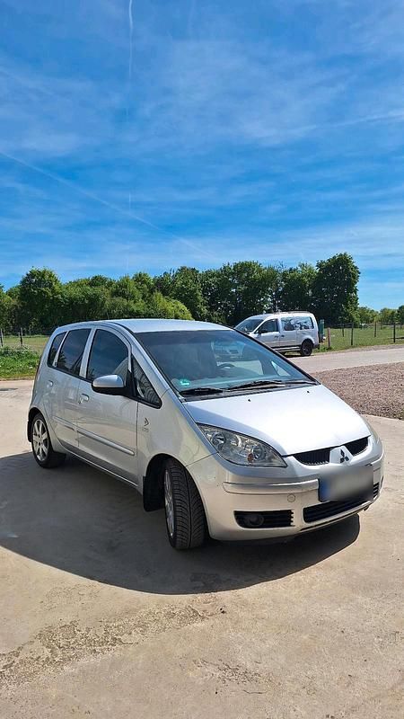 Gebraucht Mitsubishi Colt 109 PS (80 kW) 2005 Silber Kleinwagen