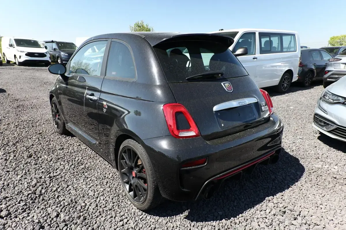 Gebraucht Abarth 595 Pista 160 PS (117 kW) 2021 Scorpione schwarz metallic Coupé