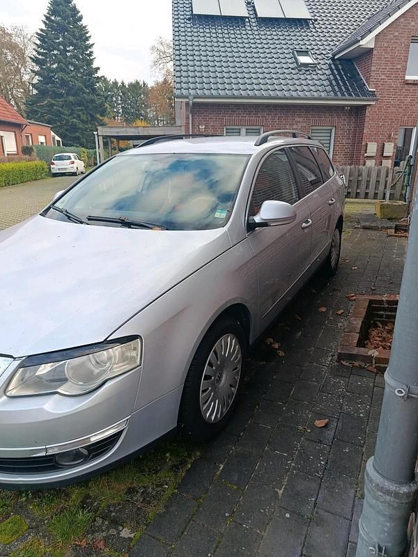 Gebraucht VW Passat 140 PS (102 kW) 2007 Grau Kombi