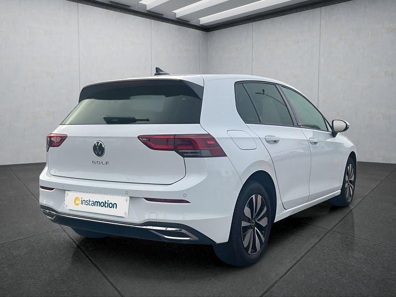 Gebraucht VW Golf VIII 116 PS (85 kW) 2024 Weiß Kleinwagen