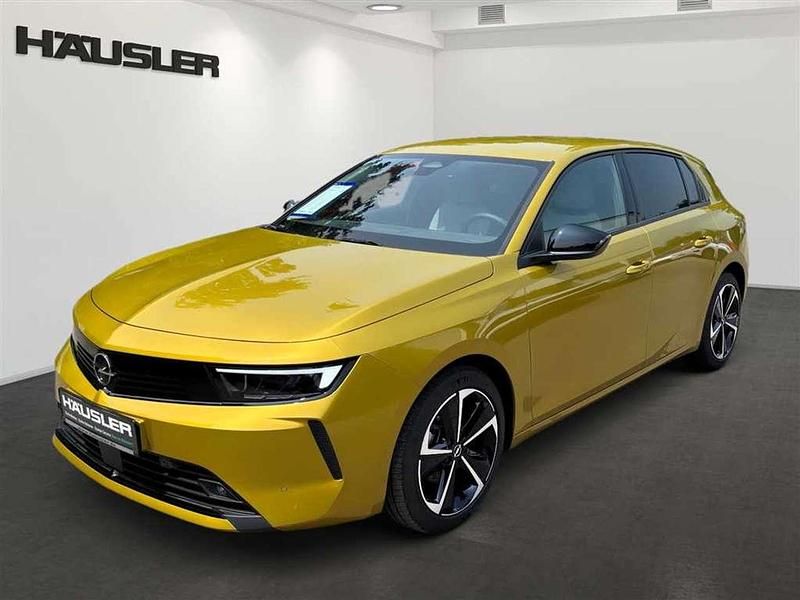 Kult gelb (metallic) Gebraucht 2023 Opel Astra Elegance Limousine | 18.990 € (Guter Preis) - Bild 1/4