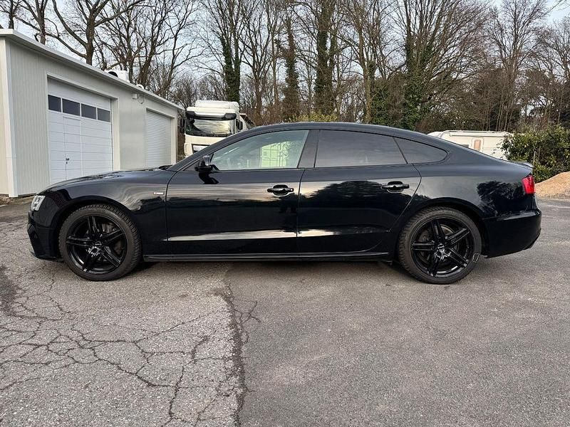Gebraucht Audi A5 Sportback Sport 230 PS (169 kW) 2016 Schwarz Kleinwagen
