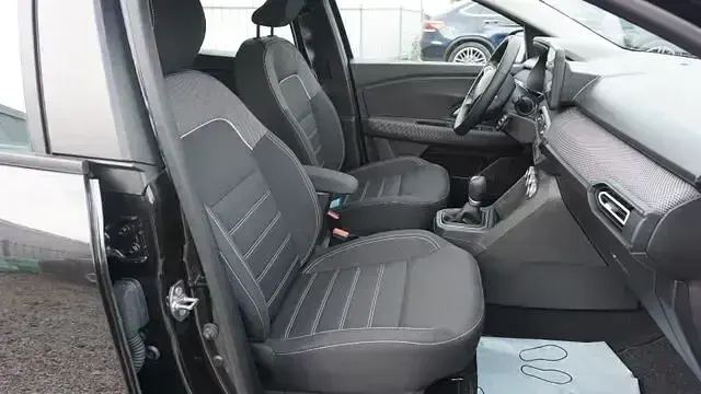 Gebraucht Dacia Sandero Expression 91 PS (66 kW) 2024 Schwarz Limousine