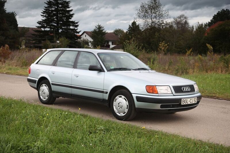 Silber Gebraucht 1992 Audi 100 Kombi | 2.800 € - Bild 1/4