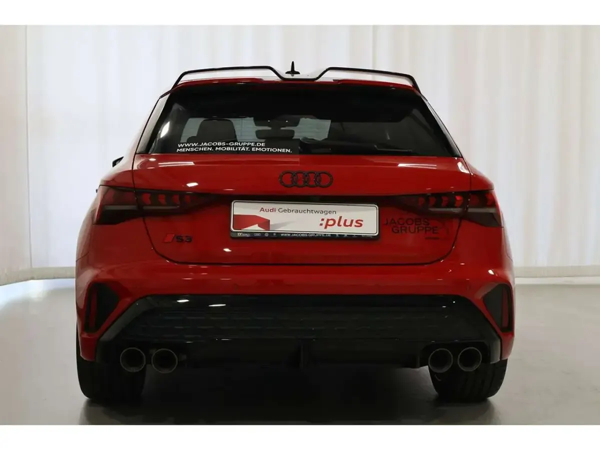 Gebraucht Audi S3 Sport 333 PS (244 kW) 2026 Progressivrot Limousine