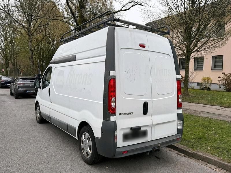 Gebraucht Renault Trafic 90 PS (66 kW) 2013 Weiß Van / Kleinbus