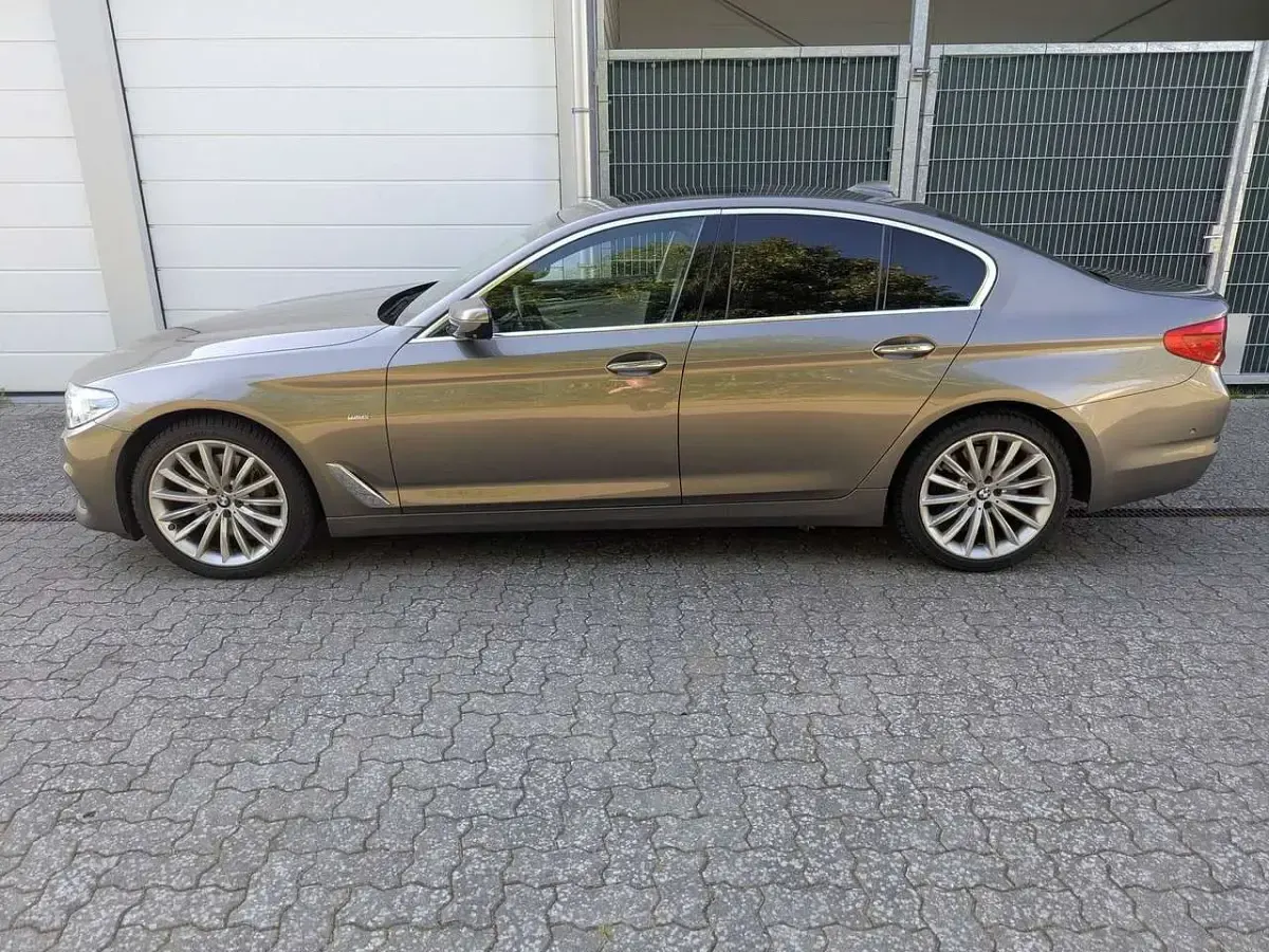 Gebraucht BMW 540 Luxury Line 340 PS (250 kW) 2017 Grün (metallic) Limousine