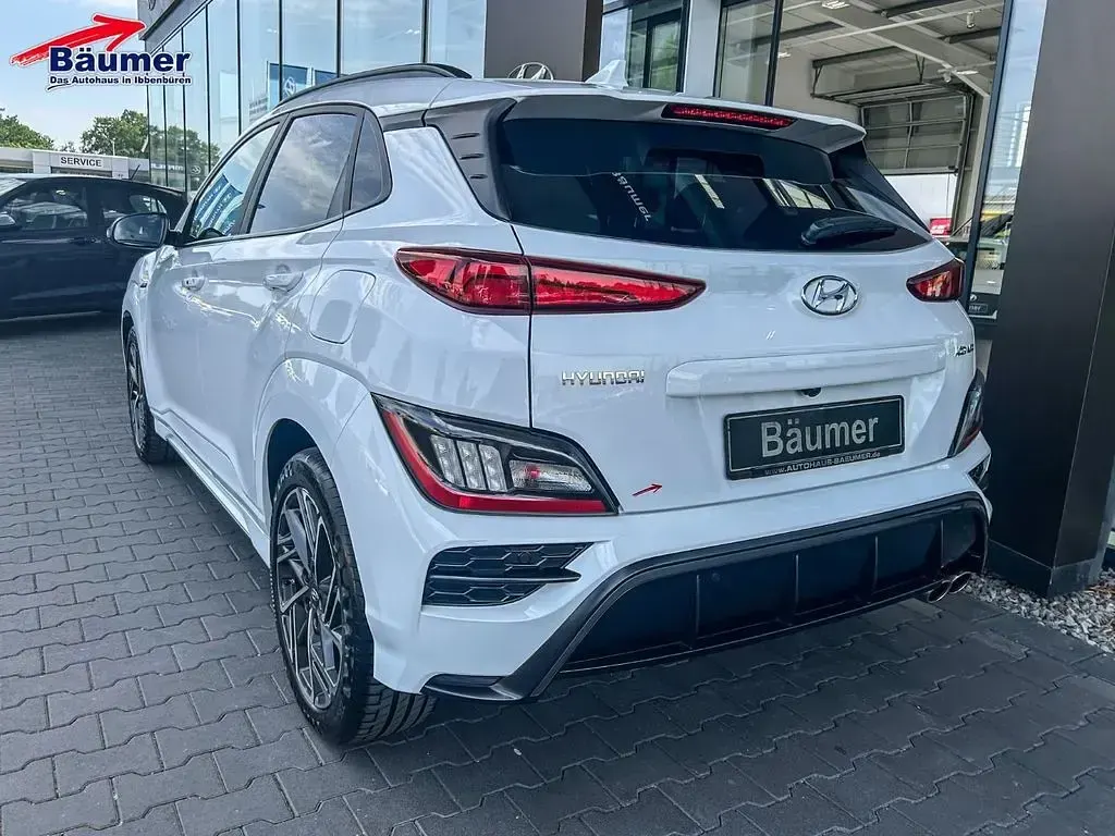 Gebraucht Hyundai Kona N Line 120 PS (88 kW) 2023 Weiß SUV