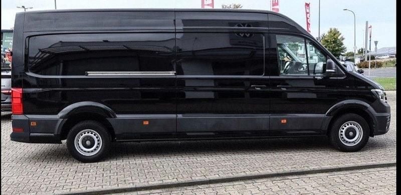 Schwarz Gebraucht 2021 VW Crafter Van | 33.333 € (Fairer Preis) - Bild 1/4