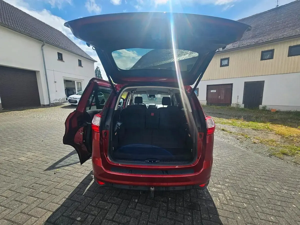 Gebraucht Ford C-MAX Trend 150 PS (110 kW) 2015 Rot Van / Kleinbus